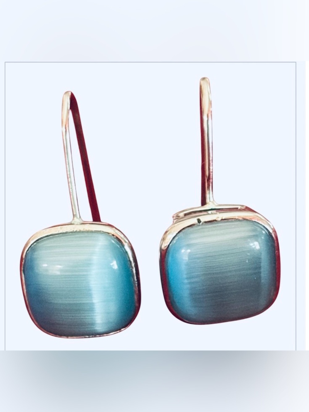 🔴Silver Tone Light Blue Glass Drop Earrings - Picture 3 of 8